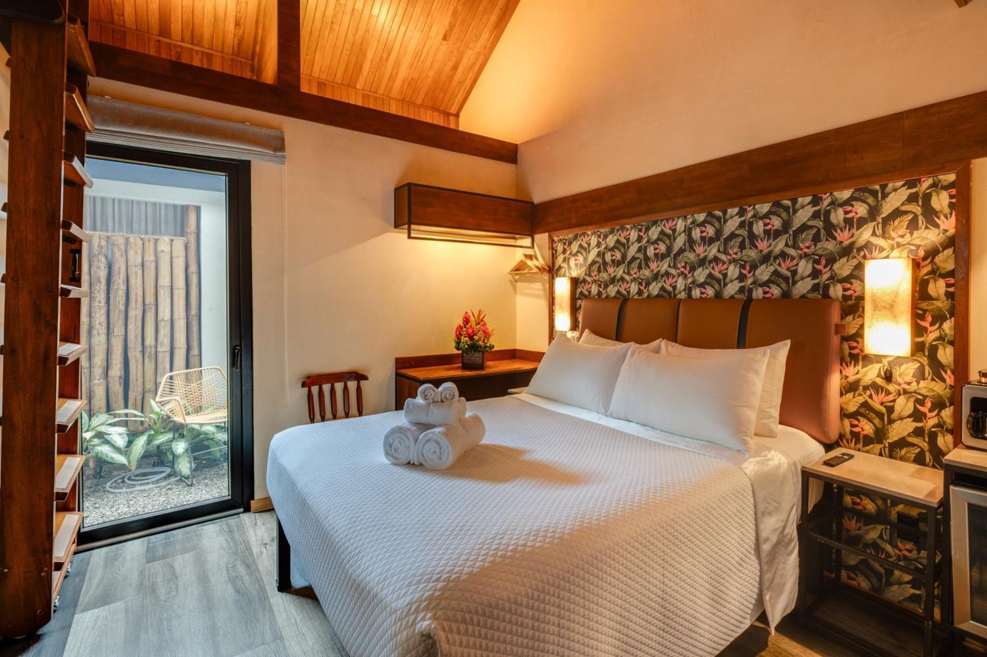 Suwa Arenal Villa *