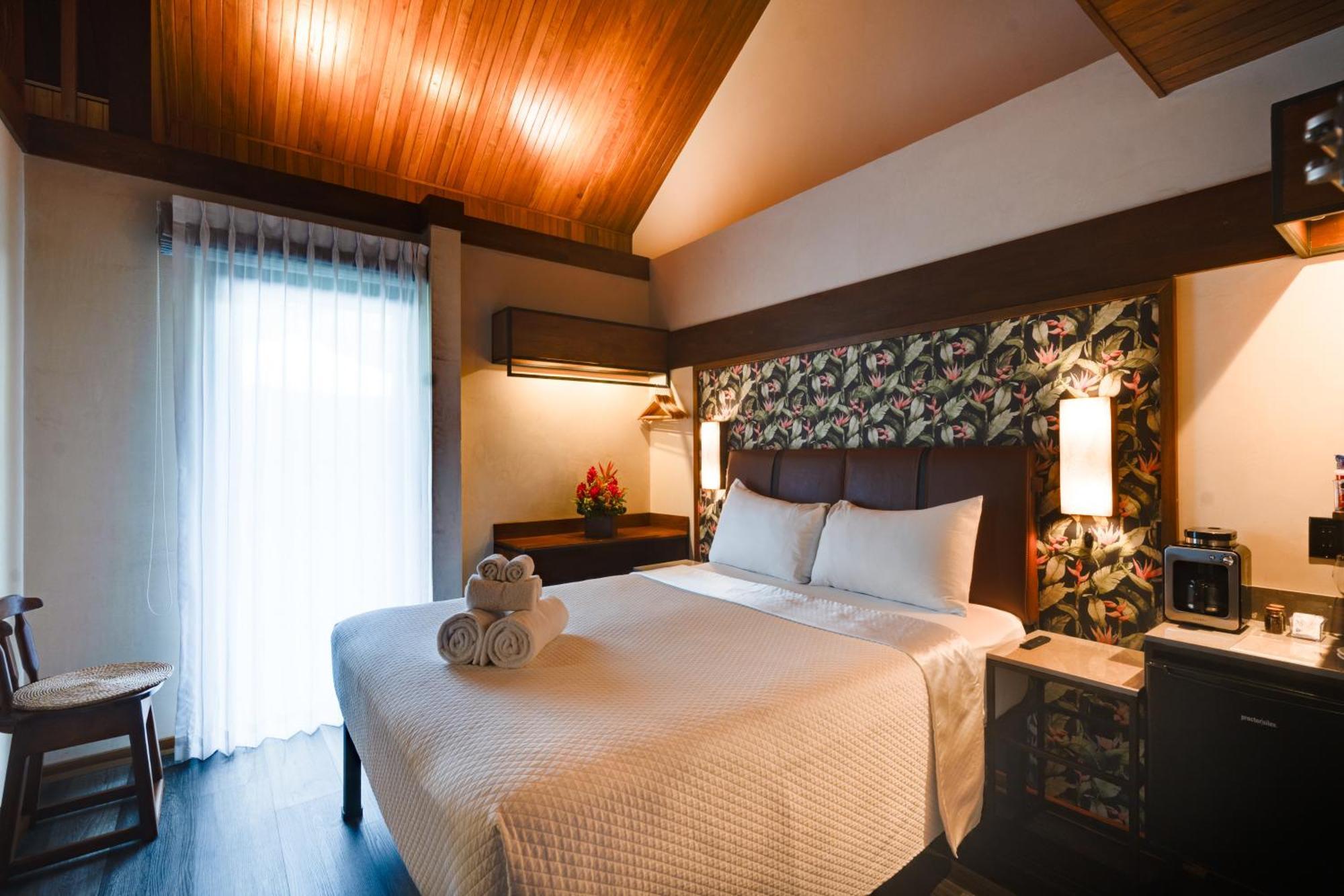 Suwa Arenal Villa