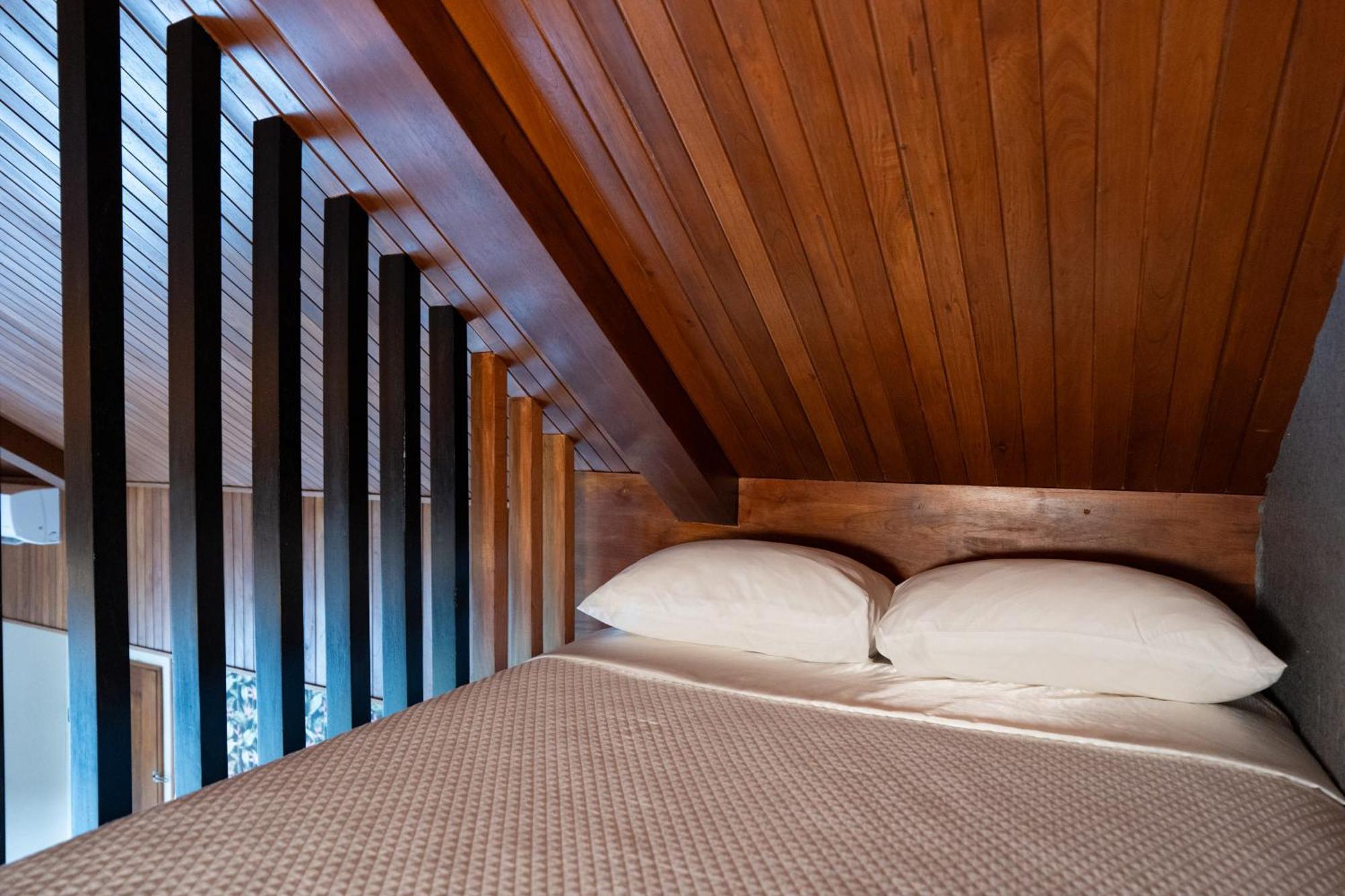 Suwa Arenal Villa *